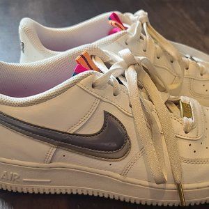 Nike AF1 LV8 size 7Y
